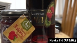 Domaćinstvo Danila Pavloviča iz Črnomilja pravi vino od maline