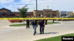 Поліція на місці стрілянини у Вейко, Техас, 17 травня 2015 року