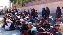 په خوست کې له ۵۰۰ کډوالو کورنیو سره د ژمنیو توکو مرسته وشوه
