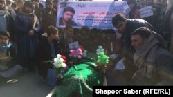 جسد جوانی که در هرات کشته شده است