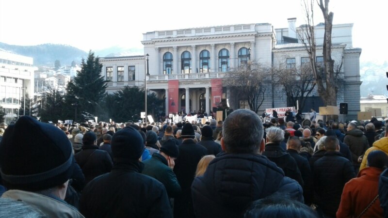 Protest u Sarajevu na četvrtu godišnjicu stradanja Dženana Memića