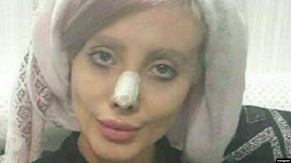 اتهام سحر تبر «ترویج خشونت، گسترش اباحهگری و تشویق جوانان به فساد و هنجارشکنی» اعلام شده است.