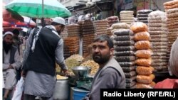 بازار فروش میوه های خشک در کابل