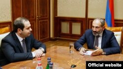 Armenia -- National Security Service Director Georgi Kutoyan reports to newly elected Prime Minister Nikol Pashinian, Yerevan, 8May2018.