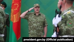 Лукашэнка падчас сустрэчы з памежнікамі ў Берасці летам 2018 году. Ілюстрацыйнае фота