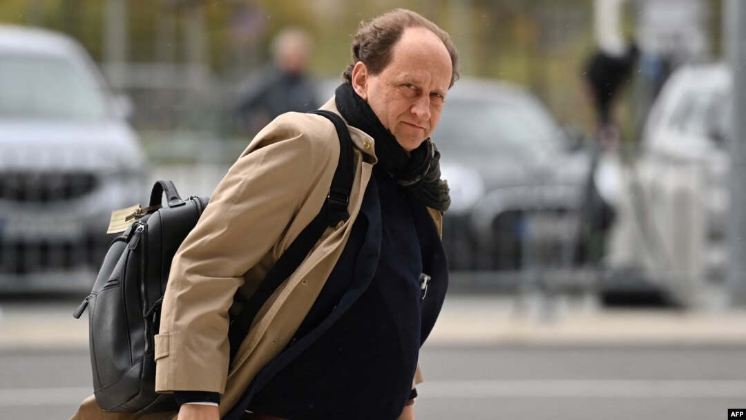 Alexander Graf Lambsdorff , ambsadorul Germaniei în Rusia. 