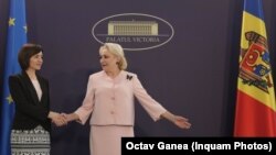 Maia Sandu și Viorica Dăncilă, la Palatul Victoria