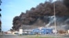 Пожежа на одному із підприємств Мукачева, що виникла внаслідок російського ракетного удару, 21 серпня 2025 року