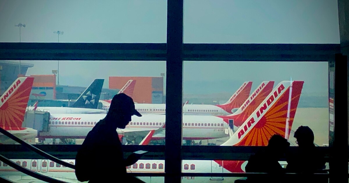 ინდოეთის დასავლეთში სამგზავრო თვითმფრინავი ჩამოვარდა