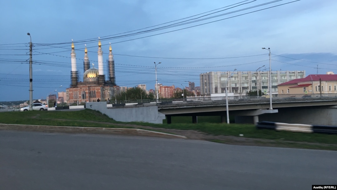 Төзелеп килүче Әр-Рәхим мәчете, архив фотосы