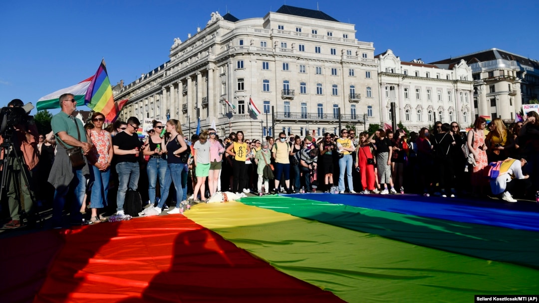 Bill banning LGBT parades submitted to Polish parliament