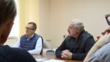 Аляксандар Лукашэнка 10 кастрычніка наведаў СІЗА КДБ, дзе сустрэўся з палітвязьнямі. Побач зь ім Юры Васкрасенскі. 