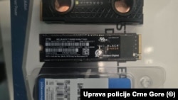 Oprema pronađena kod uhapšenih ruskih državljana, 23. septembar 2026.