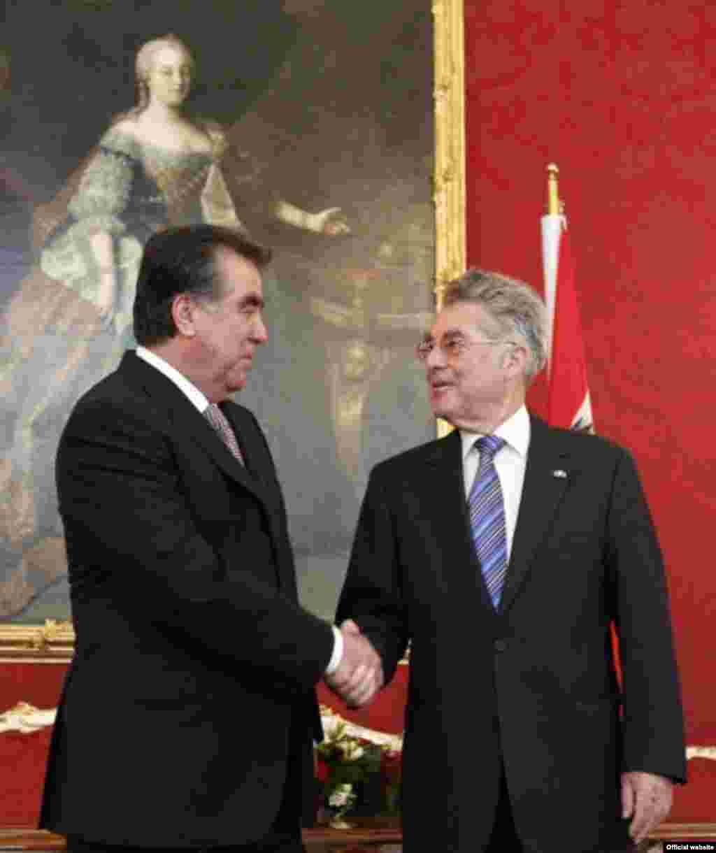 Ҷанобон Раҳмон ва Фишер