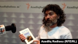 Azerbaijan -- Shahbaz Khuduoglu, director of the "Ganun" publishing house - Nov2014