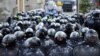Водомети, десятки затриманих, тисячі учасників протесту: що відбувається у Грузії