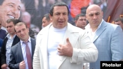 Armenia - Prosperous Armenia Party leader Gagik Tsarukian at an election campaign rally, 30Apr2012.