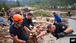 Spasioci u potrazi za nestalim osobama u Donjoj Jablanici, Bosna i Hercegovina, 5. oktobar 2024.