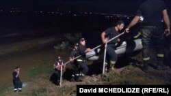 Спасатели в зоне бедствия