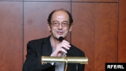 RFE'S Giorgi Gvakharia wins 2010 Champion of Tolerance award