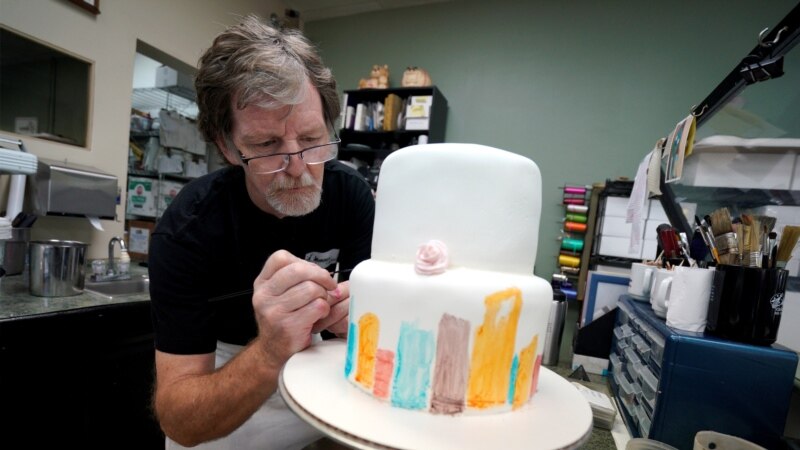Вярхоўны суд ЗША скасаваў пакараньне кандытару, які адмовіўся рабіць торт на вясельле геяў