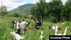 Ekshumacije u Mitrovici, foto: EULEX