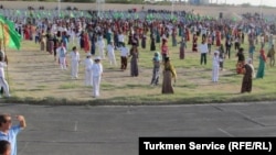 Türkmenistanda Garaşsyzlyk gününe taýýarlyk görülýär (arhiw suraty) 