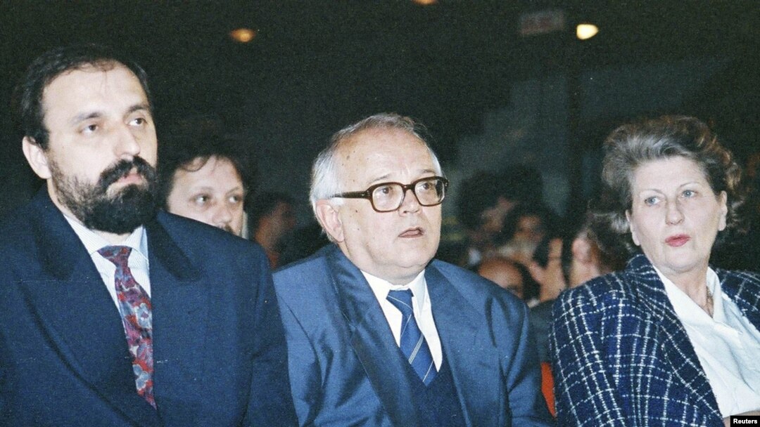 Горан Хаджич (крайний слева) в 1993 году