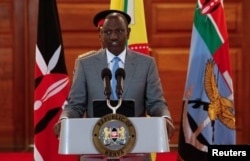 Președintele William Ruto condamnând protestele la o conferință de presă la Nairobi, pe 25 iunie.