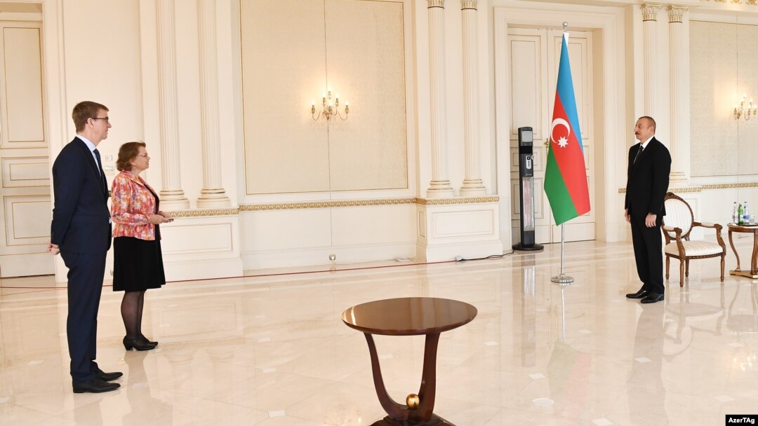Prezident İ.Əliyev Niderlandın Azərbaycanda yeni təyin olunmuş səfirinin etimadnaməsini qəbul edib. 18 noyabr 2020