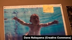 Обложка альбома Nevermind в музее современного искусства в Сиэттле