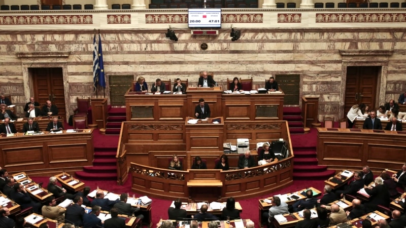 Пратеник на Сириза зборуваше македонски во грчкиот Парламент