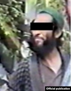 Давлат хавфсизлик хизмати томонидан "Туркистон ислом ҳаракати" аъзоси экани иддао қилинган шахс (ДХХ матбуот хизмати фотоси)