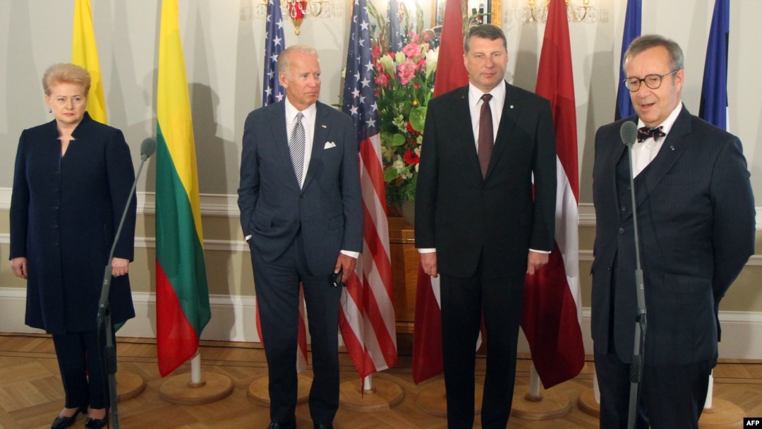 Dalia Grybauskaite, Joe Biden, Raimonds Vejonis i Toomas Hendrik Ilves 