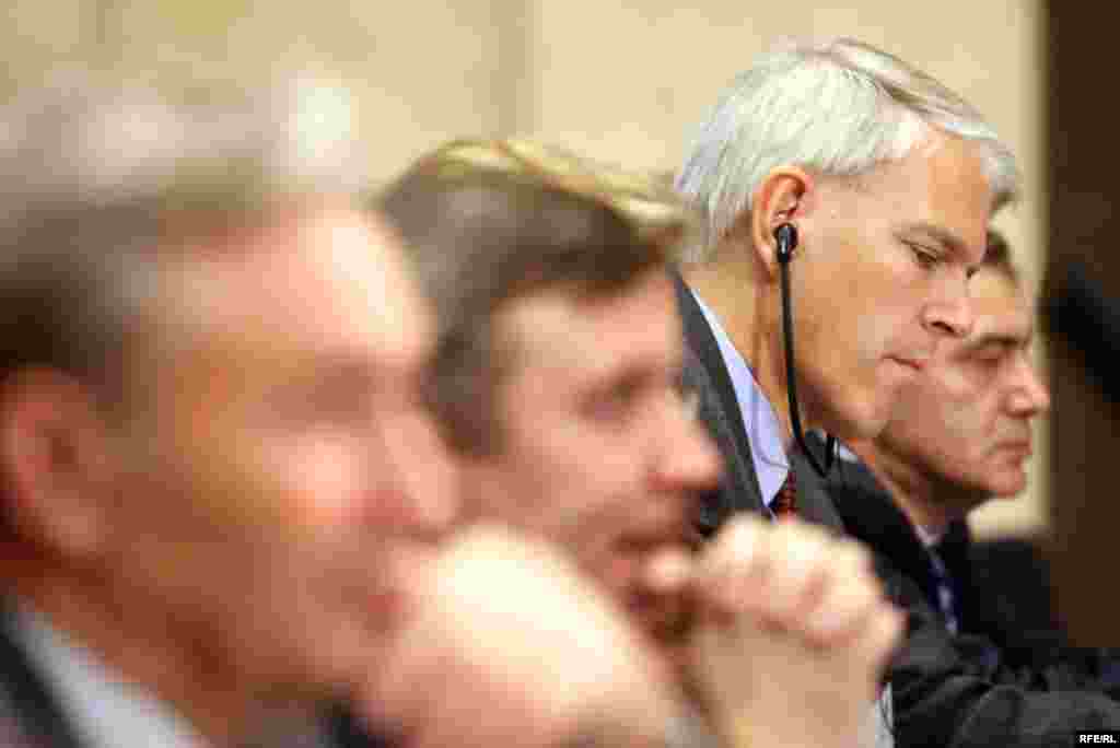 Former U.S. Ambassador to Ukraine Steve Pifer hosted an Energy Forum panel on the prospects of future gas wars between Russia and other former Soviet states, looking at Eastern Europe, the Caucasus, and Central Asia.... (more)