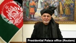 Prezident Aşraf Gani owgan TW-sinde göni efirde çykyş edýär.  Kabul,  28-nji ýanwar, 2019 ý.
