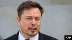 Najbogatija osoba na svijetu, Elon Musk, na fotografiji iz Vašingtona, septembar 2023.