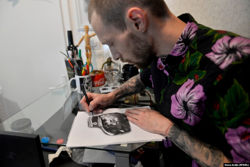 Aleksandar Konçek, mjeshtër tatuazhesh në Beograd