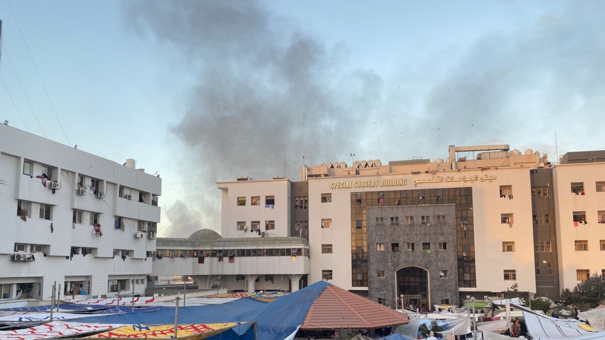 Израелската армия съобщи, че е започнала операция в най-голяма болница