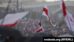 Протести у Білорусі: фото з «Маршу єдності» у Мінську