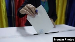 Anul preelectoral pare a fi mană cerească pentru institutele de sondare a opiniei publice, iar ritmul de publicare a sondajelor politice se intensifică rapid. (Imagine generică)