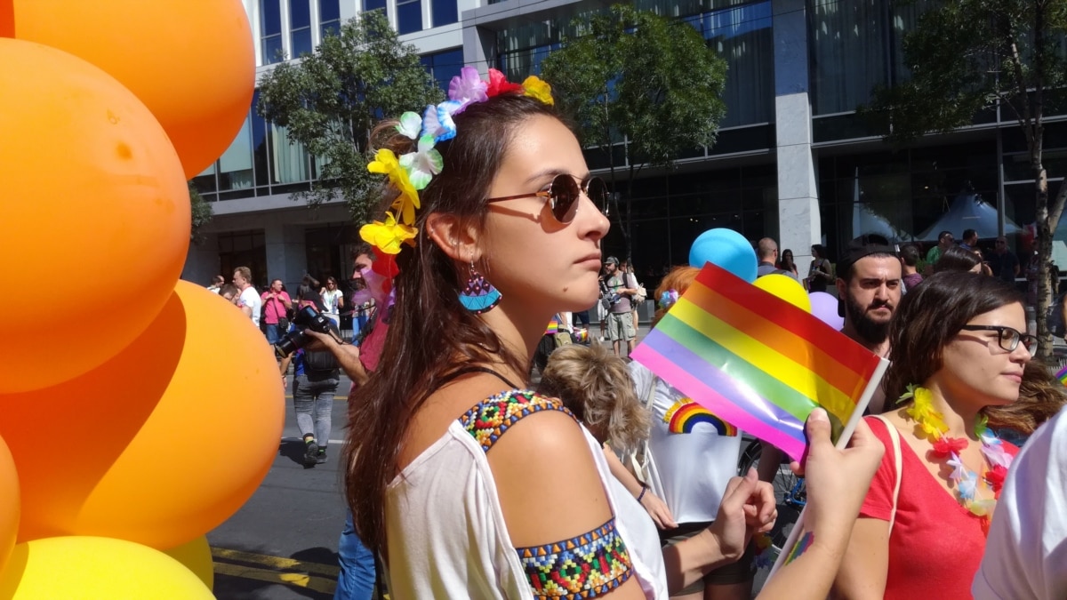 Премьер и мэр на гей-параде в Белграде