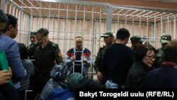Бишкек ЖЭБиндеги өндүрүштүк кырсыкка байланыштуу сот иши. Буга чейинки отурумдарда тартылган сүрөт.