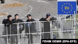Policija Hrvatske na granici sa BiH tokom protesta izbjeglica i migranata sa bh. strane, ilustrativna fotografija