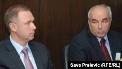 Viacheslav Krylov i Branko Vujović na potpisivanju ugovora, 26. oktobar 2010