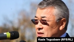 Управляющий делами президента Казахстана Сарыбай Калмурзаев выступает на презентации СПА-курорта "Алматы". Алматы, 12 октября 2010 года.
