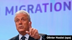  Dimitris Avramopoulos 