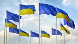 Drapele ale Ucrainei și ale Uniunii Europene