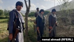 آرشیف، افراد مسلح غیر مسوول در افغانستان
