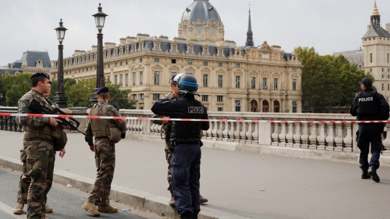 Napad u glavnom štabu policije u Parizu, četvoro mrtvih